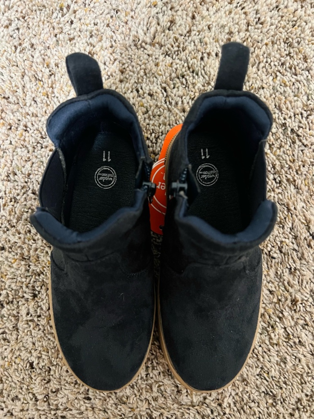 Wonder Nation Kids Black Suede High Top Sneakers with Tan Sole - Size 11 - Picture 4 of 4